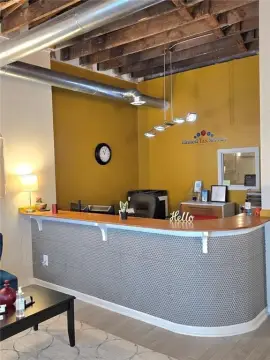 Office Building with Flexible Layout