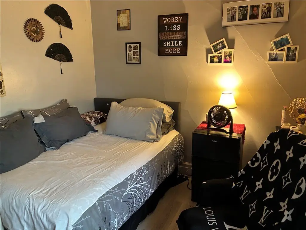 Picture 10