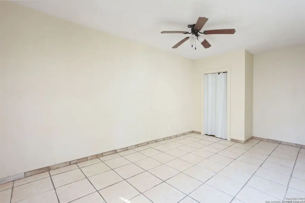 Picture 25