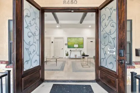 Office Suites with Treatment Rooms