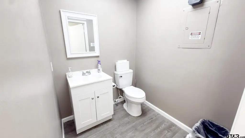 Picture 30