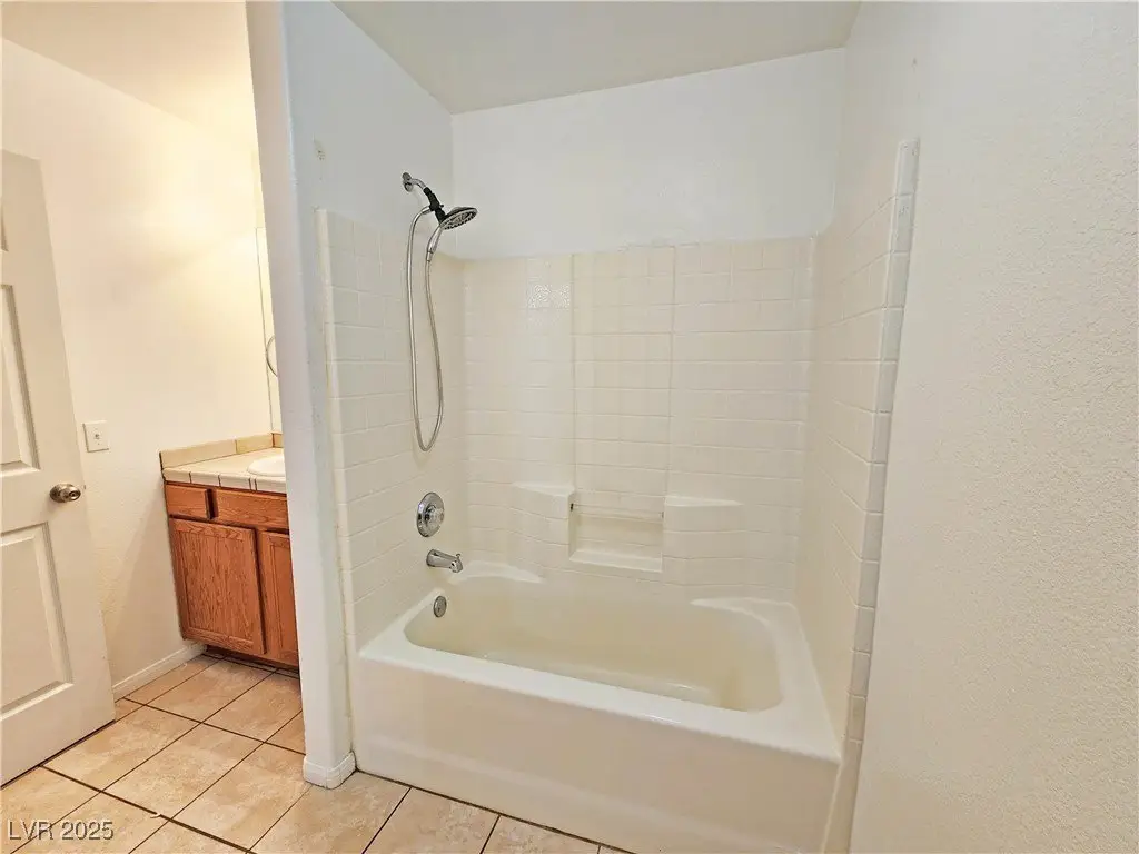 Picture 19