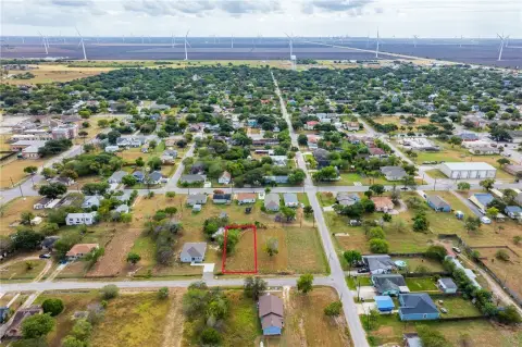 Residential Lot in Taft, TX