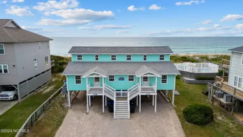 Oceanfront Duplex in Emerald Isle
