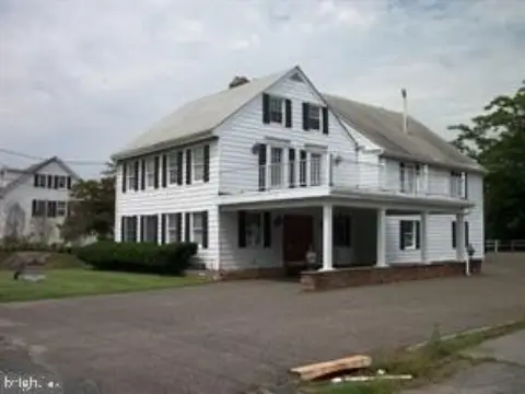 Multi-Suite Office Building