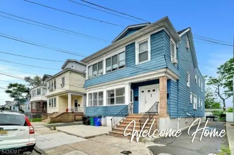 Duplex with Finished Third Level