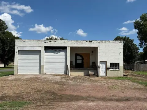 Versatile Block Building Near Downtown