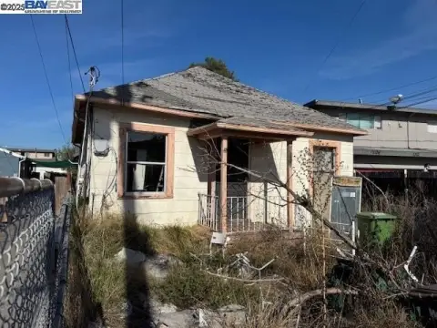 Two Houses on One Lot