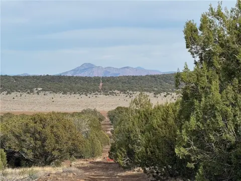 Juniper Mountain Ranches Land Package