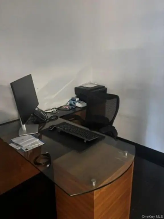 Picture 4