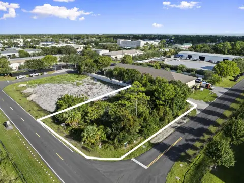 Commercial Land in Port Saint Lucie