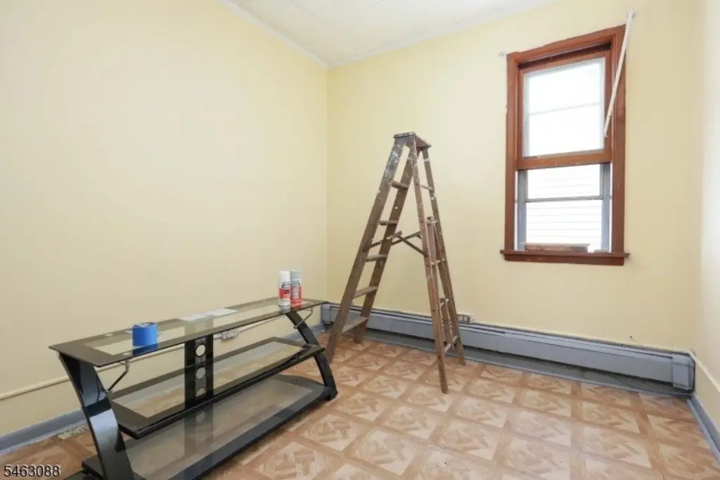 Picture 19