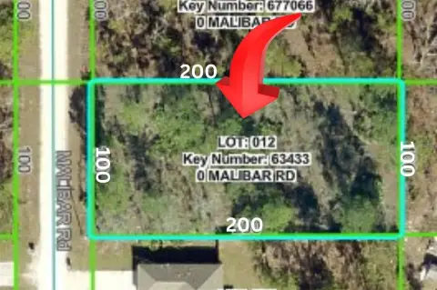 Spacious Corner Lot in Weeki Wachee