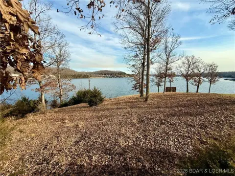 Lakefront Lot with Seawall