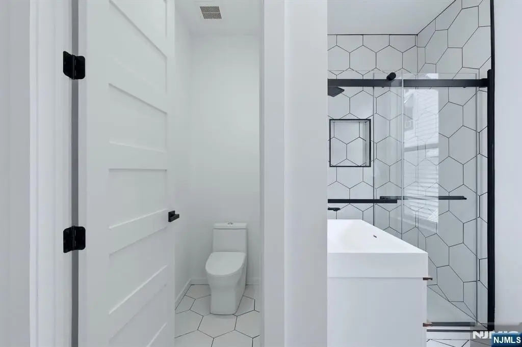 Picture 36