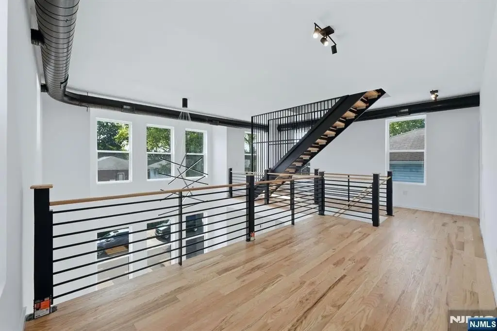 Picture 16