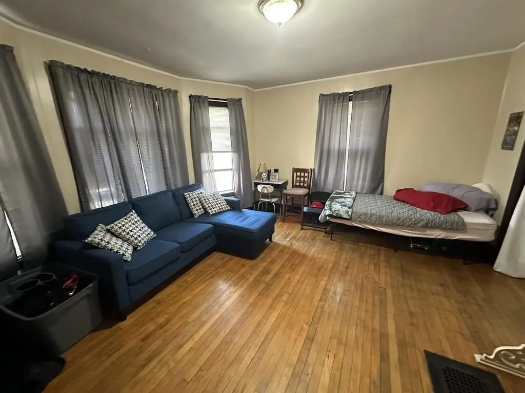 Picture 4