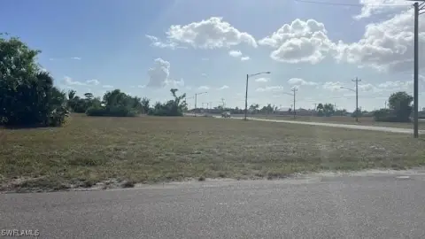 Corner Lot in Cape Coral
