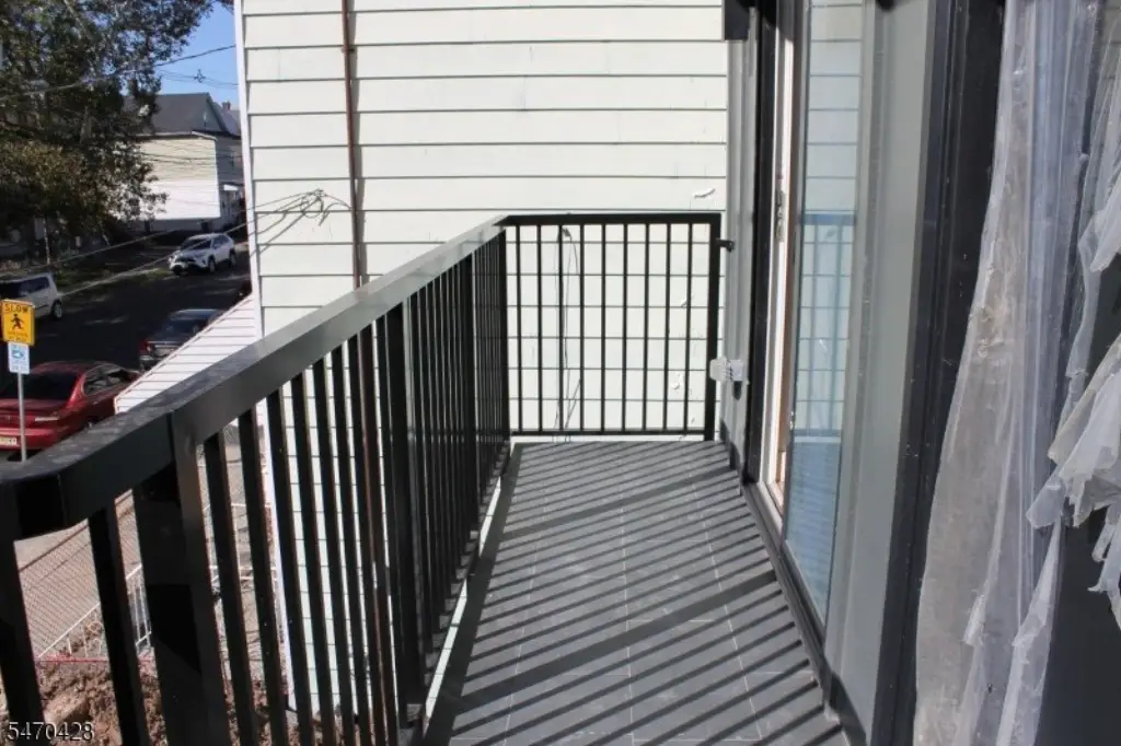 Picture 10