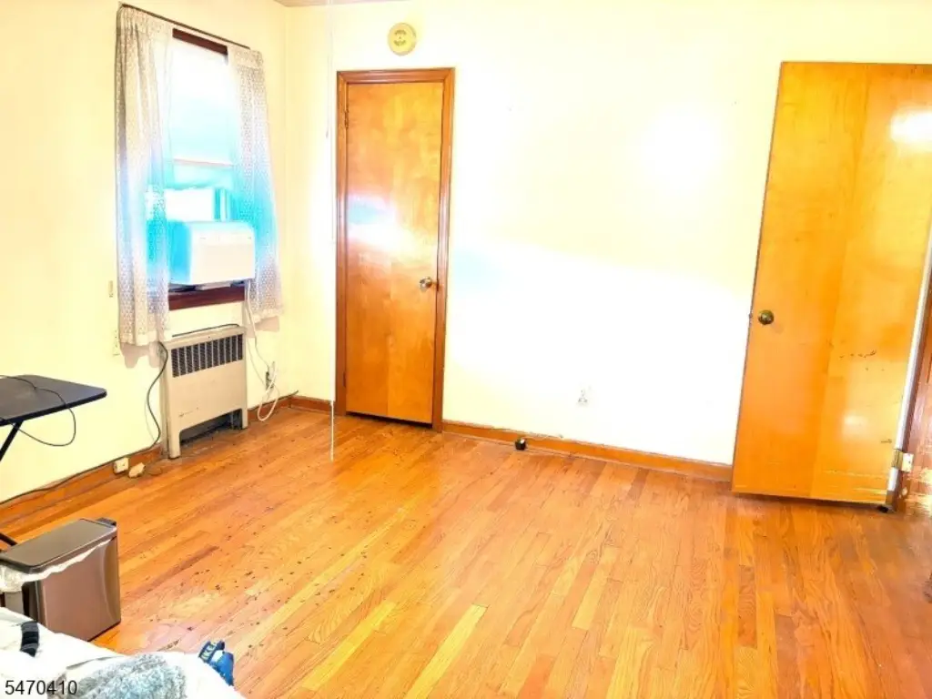 Picture 8
