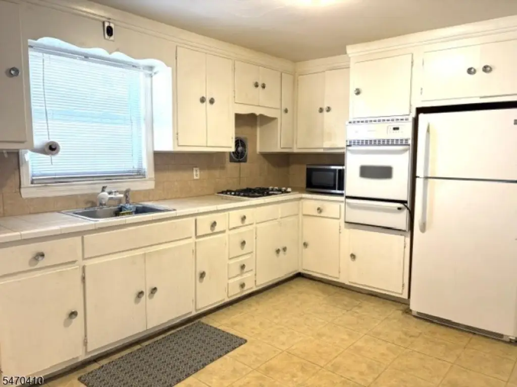 Picture 10