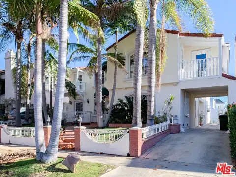 Renovated Duplex in Hancock Park
