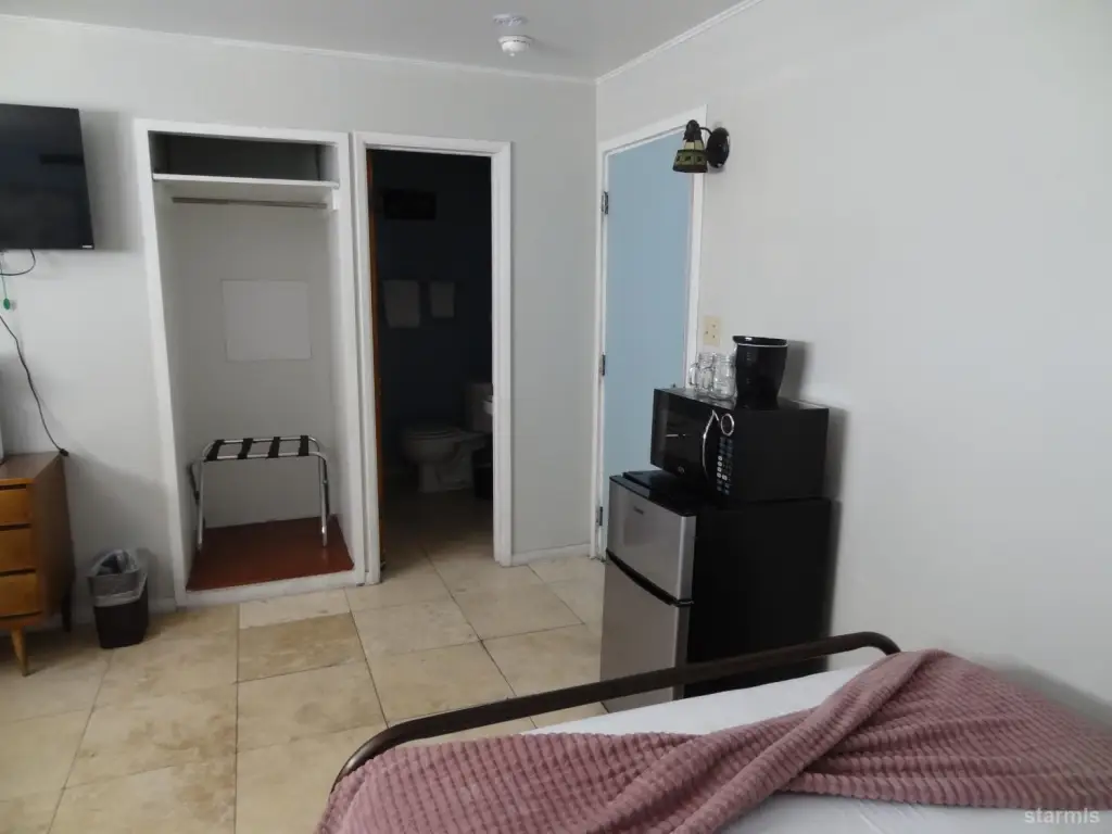 Picture 11