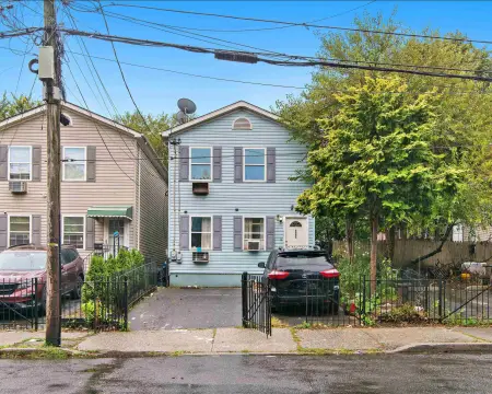 Spacious Multifamily Home in Greenville