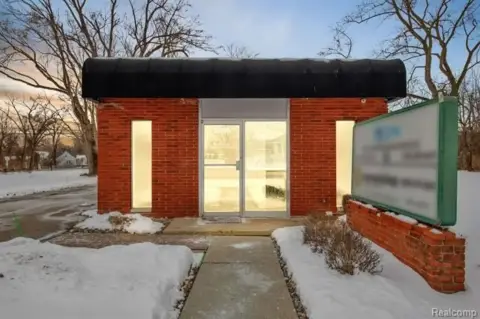 Goddard Road Stand-Alone Building