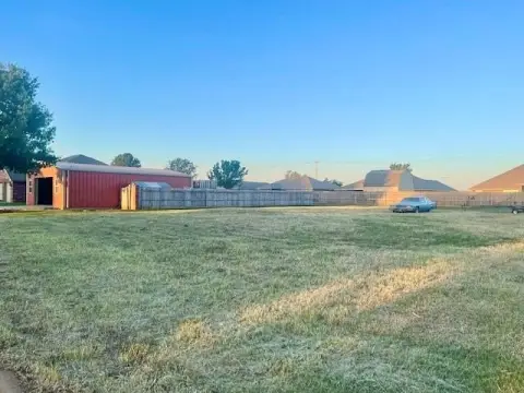 Residential Lot in Weatherford, OK