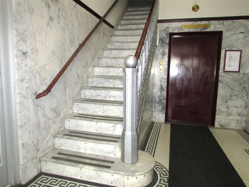 Picture 19