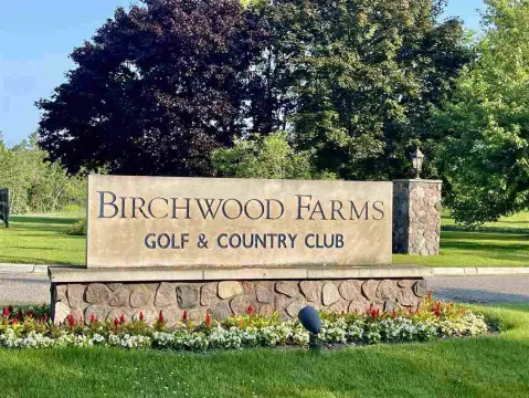 Buildable Lot in Birchwood Farms