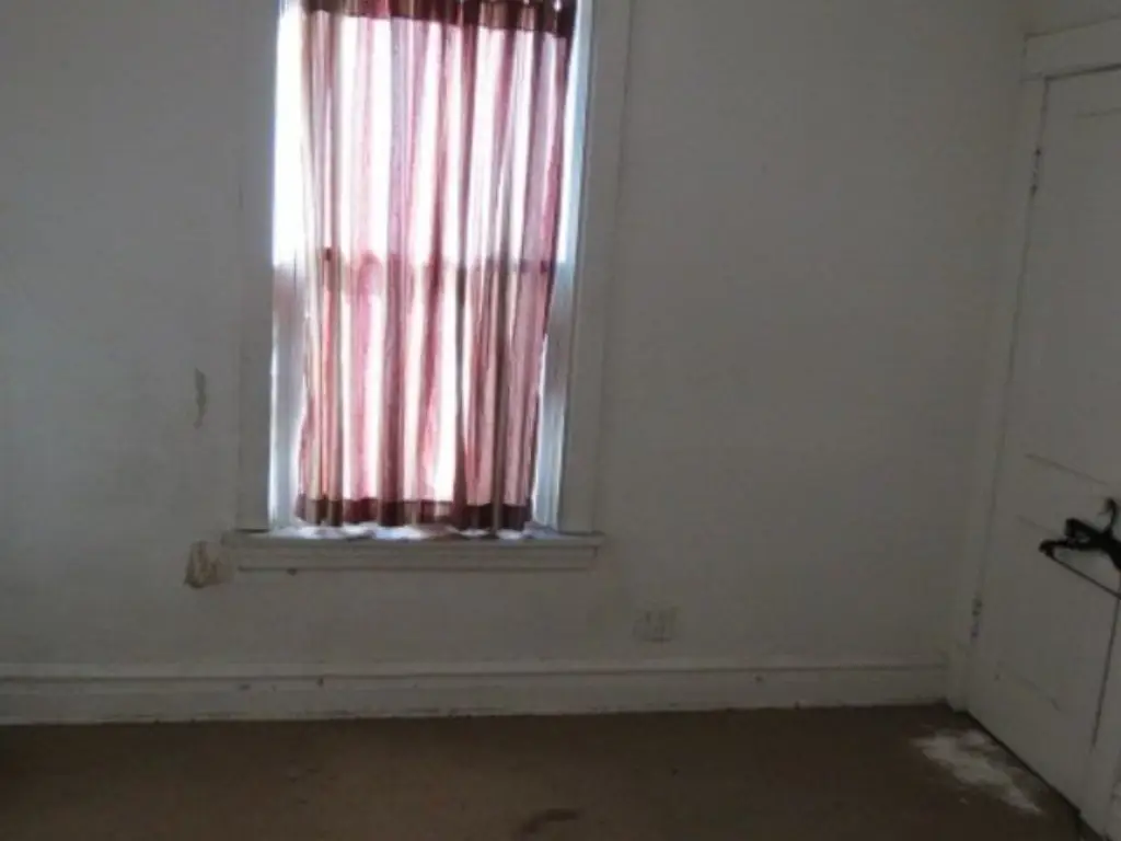 Picture 10