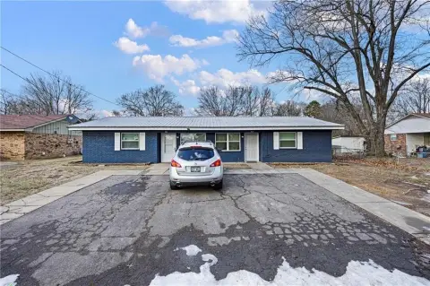Russellville Duplex Near Arkansas Tech
