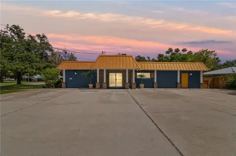 Updated Commercial Property in Downtown