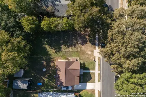 Mahncke Park Vacant Lot