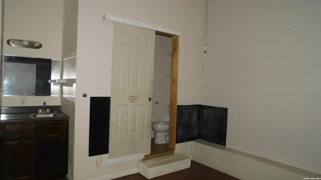 Picture 8