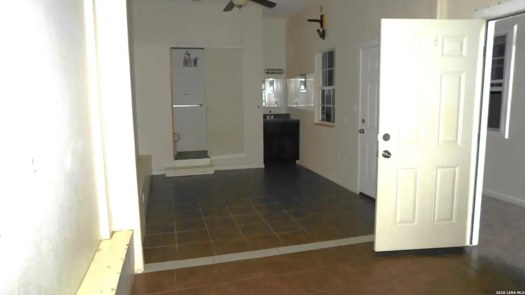 Picture 10