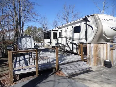 Ennice Resort Lot with Amenities