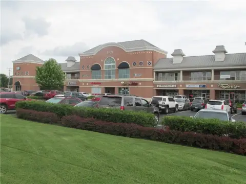 Bentonville Retail/Office Space Available