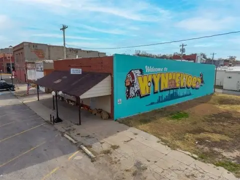 Iconic Wynnewood Retail Opportunity