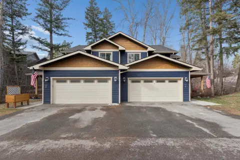 Three-Bedroom Duplex With Garages