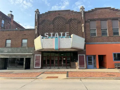 State Theatre with Office Suite