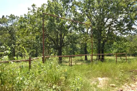 Secluded 18-Acre Retreat Near Stilwell