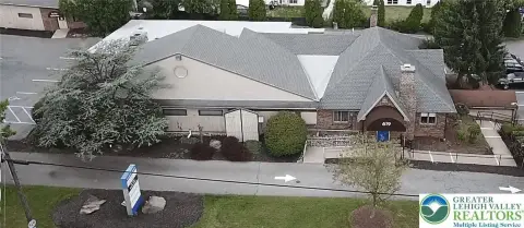 Professional Office Building Near Emmaus