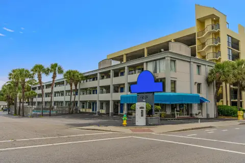 60-Door Concrete-and-Steel Hotel