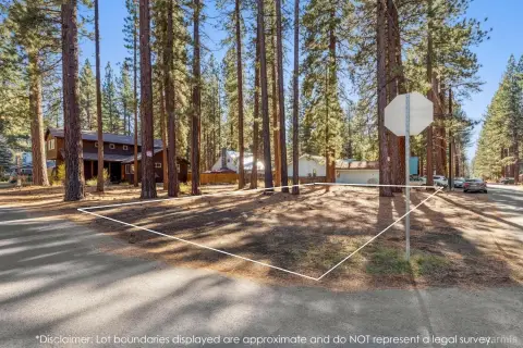 Prime Corner Lot in Tahoe