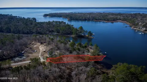 Waterfront Lot in Arapahoe, NC