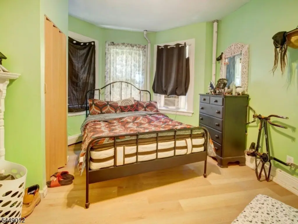Picture 18
