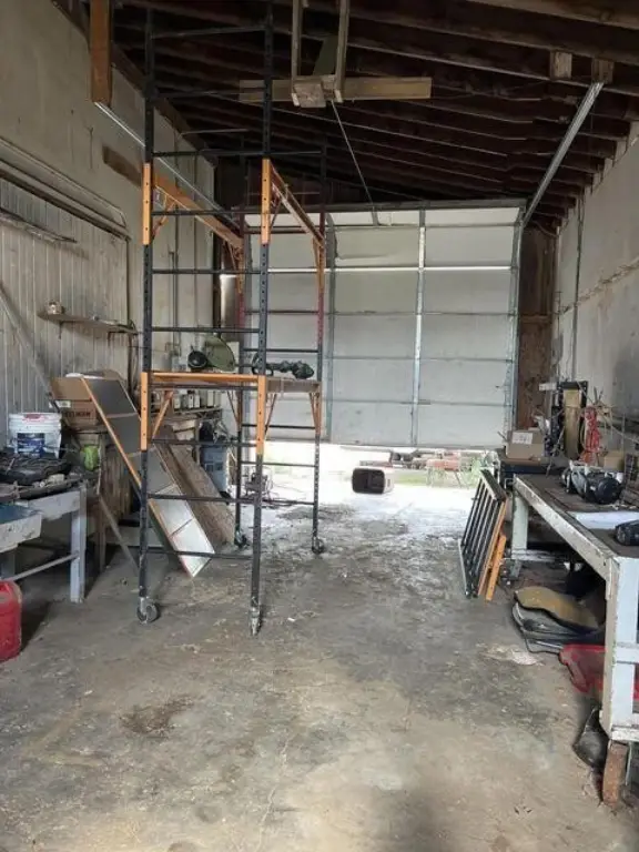 Picture 4